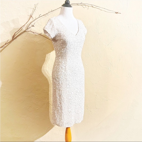 Theia Luxury Gown With Sparkling Crystal and Sequins - Picture 3 of 12